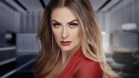 aracely arámbula desnuda|Aracely Arámbula enciende las redes con foto desnuda